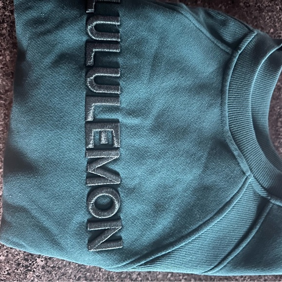 Lululemon Green Sweatshirt - Picture 2 of 4